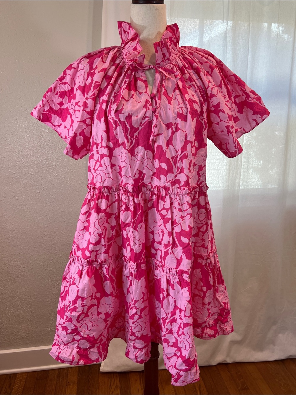 Hyacinth House Bright Pink Floral Thea Tiered Mini Dress. Sz S. NWOT. Oversized